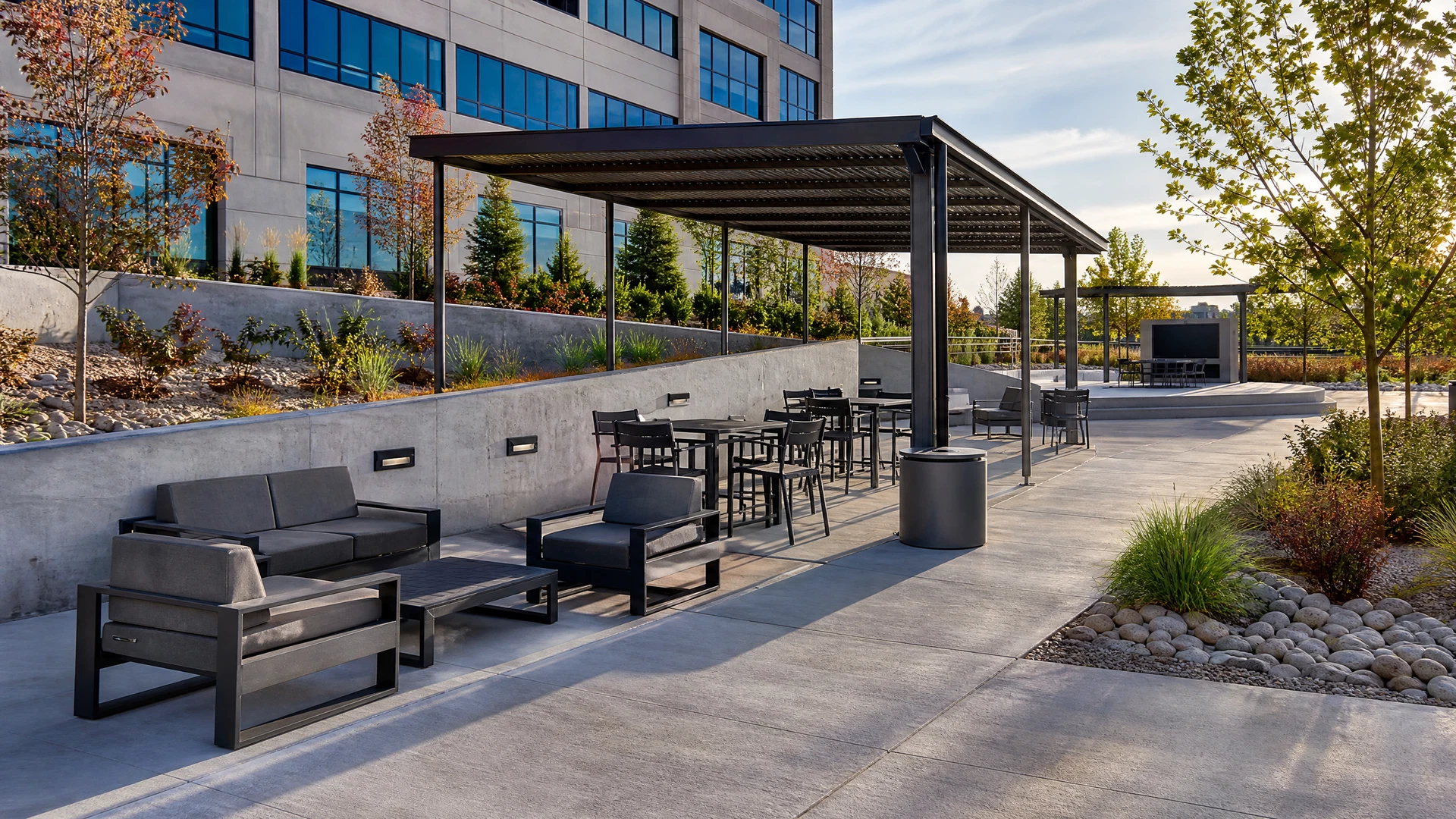 Retaining Walls & Structural Hardscape